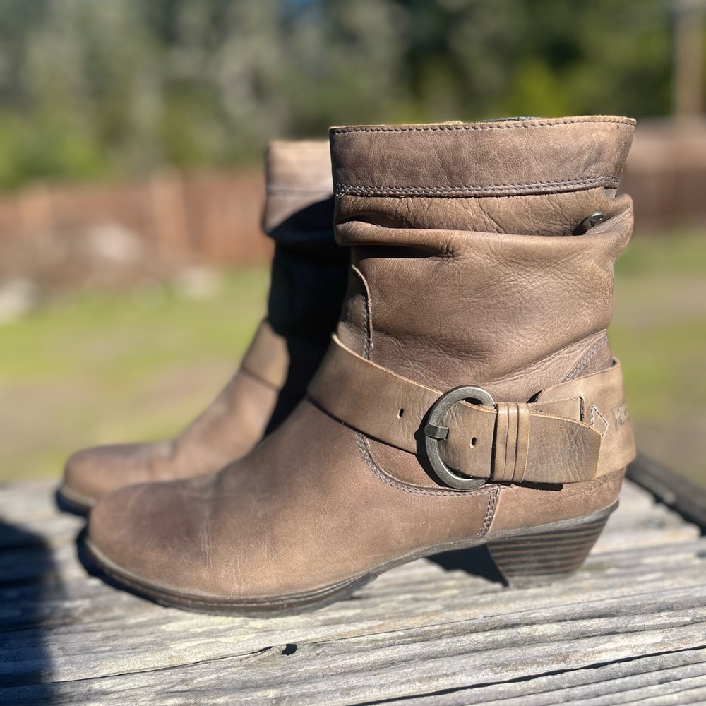 Womans Pikolinos Booties